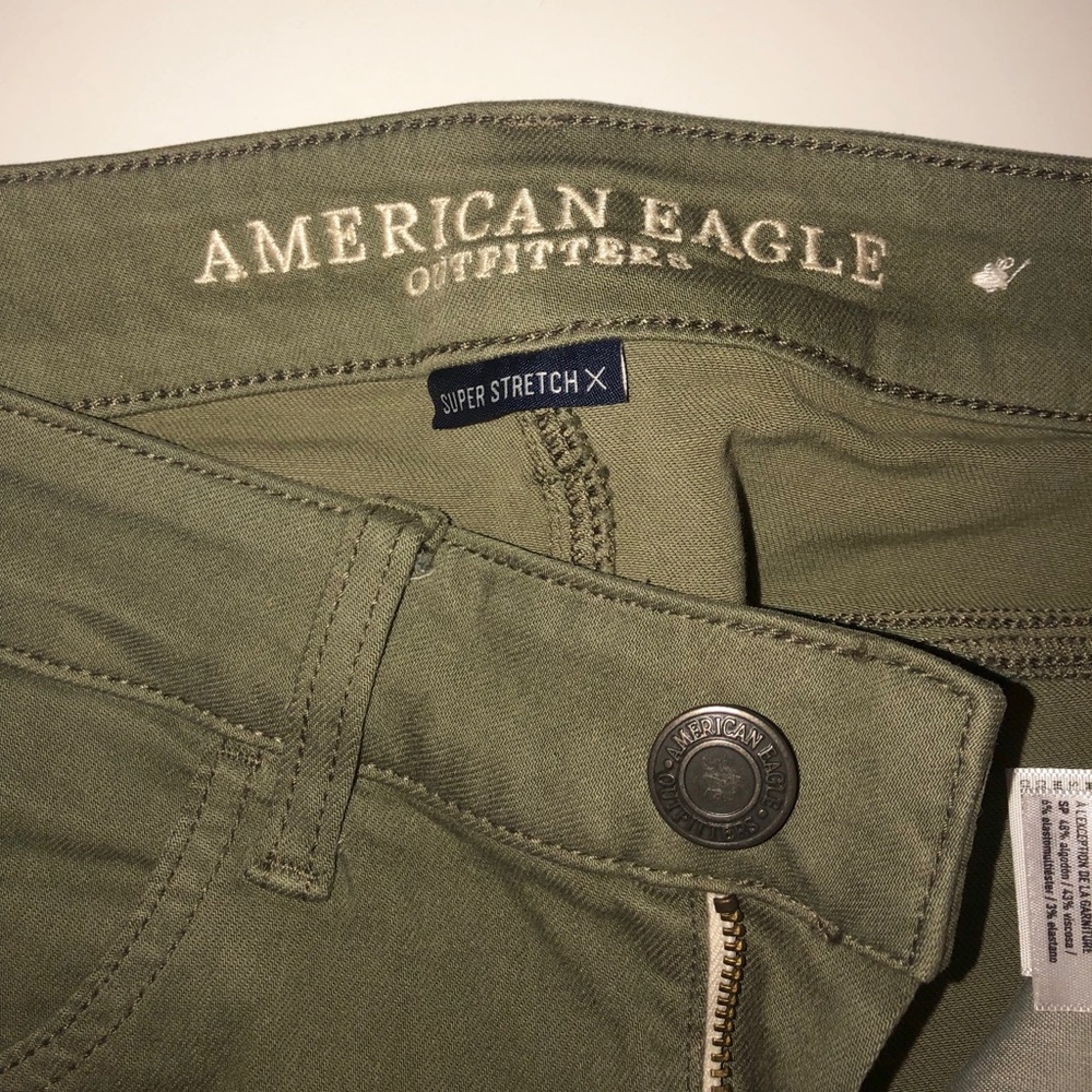 AE army green jeans
